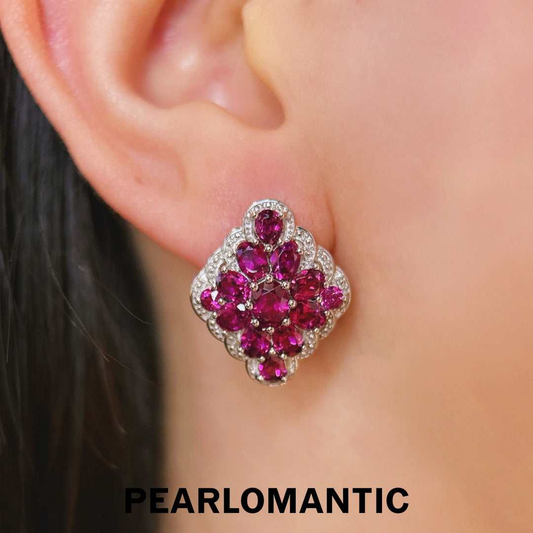 [Everyday Essnentials] Garnet Gem Floral Cluster S925 Silver Earring Studs