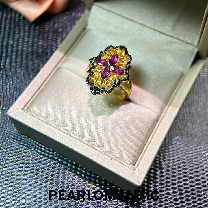 [Elección del diseñador] Exquisito Anillo Artesanal de Múltiples Piedras Preciosas con Pétalos Dorados y Plata Bañada en Oro