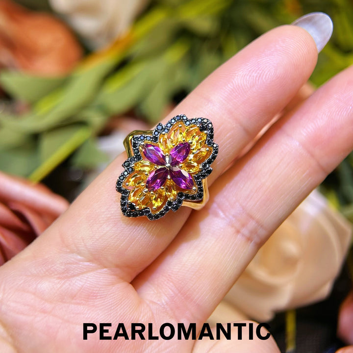 [Elección del diseñador] Exquisito Anillo Artesanal de Múltiples Piedras Preciosas con Pétalos Dorados y Plata Bañada en Oro