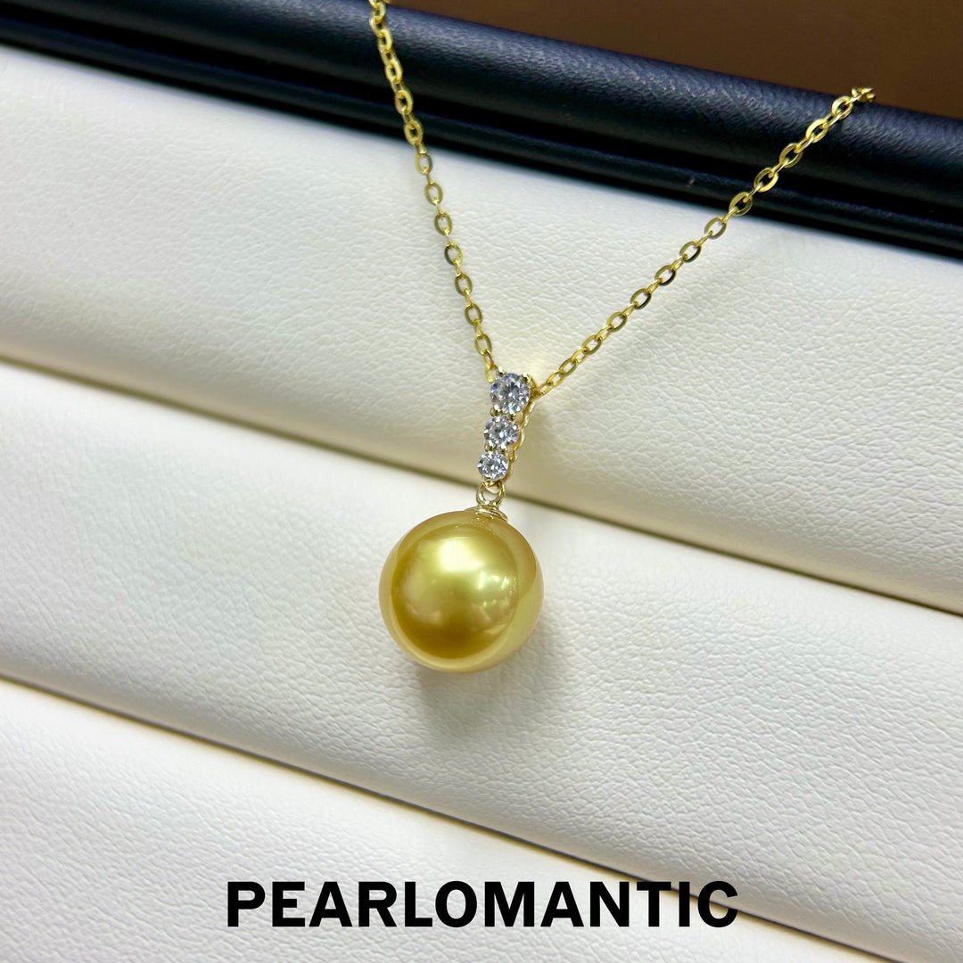 [Fine Jewelry] 18k Gold w/ South Sea Golden Pearl 10.3mm Tri-Zircon Pendant