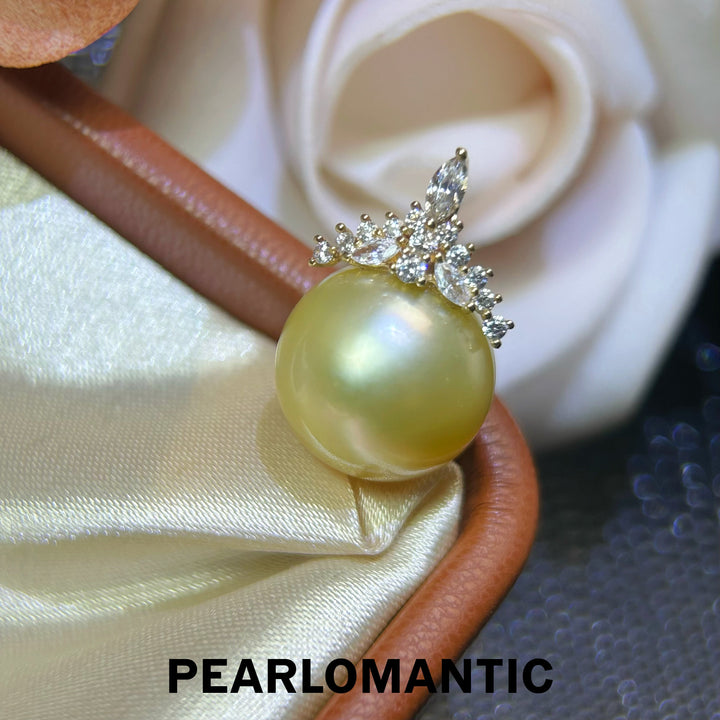 [618 Sale] 12.6mm Golden Pearl Floral Crown Pendant in 18K Gold