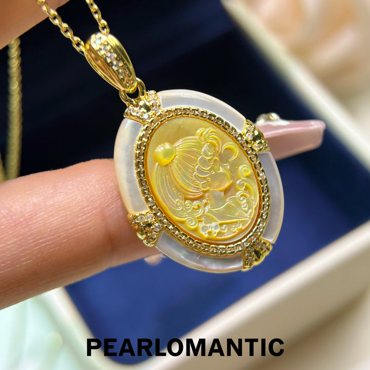 [Everyday Essentials] Golden Muse Gold Lip Shell &amp; White MOP Oval Pendant