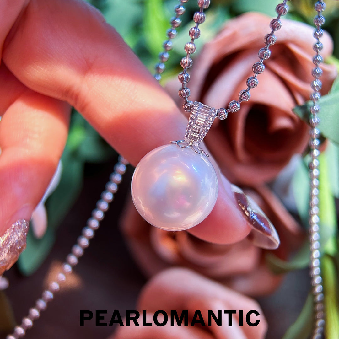 [Fine Jewelry] PT900 & Australian White Pearl 15.6mm Collection Lunar Glow Pendants