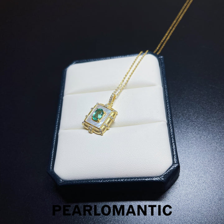[Designer's Choice] Emerald About 1.3-1.5ct w/ Natural MOP Buccellati style Pendant