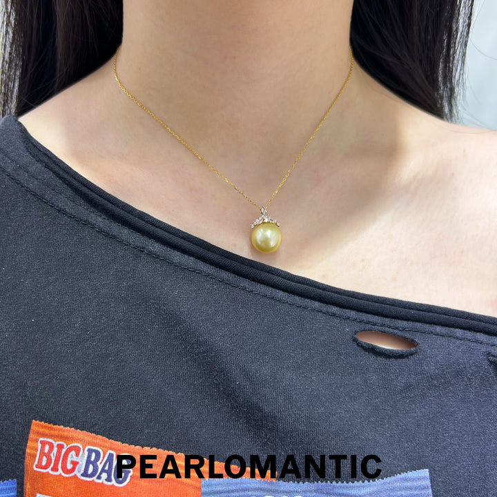 [618 Sale] 12.6mm Golden Pearl Floral Crown Pendant in 18K Gold