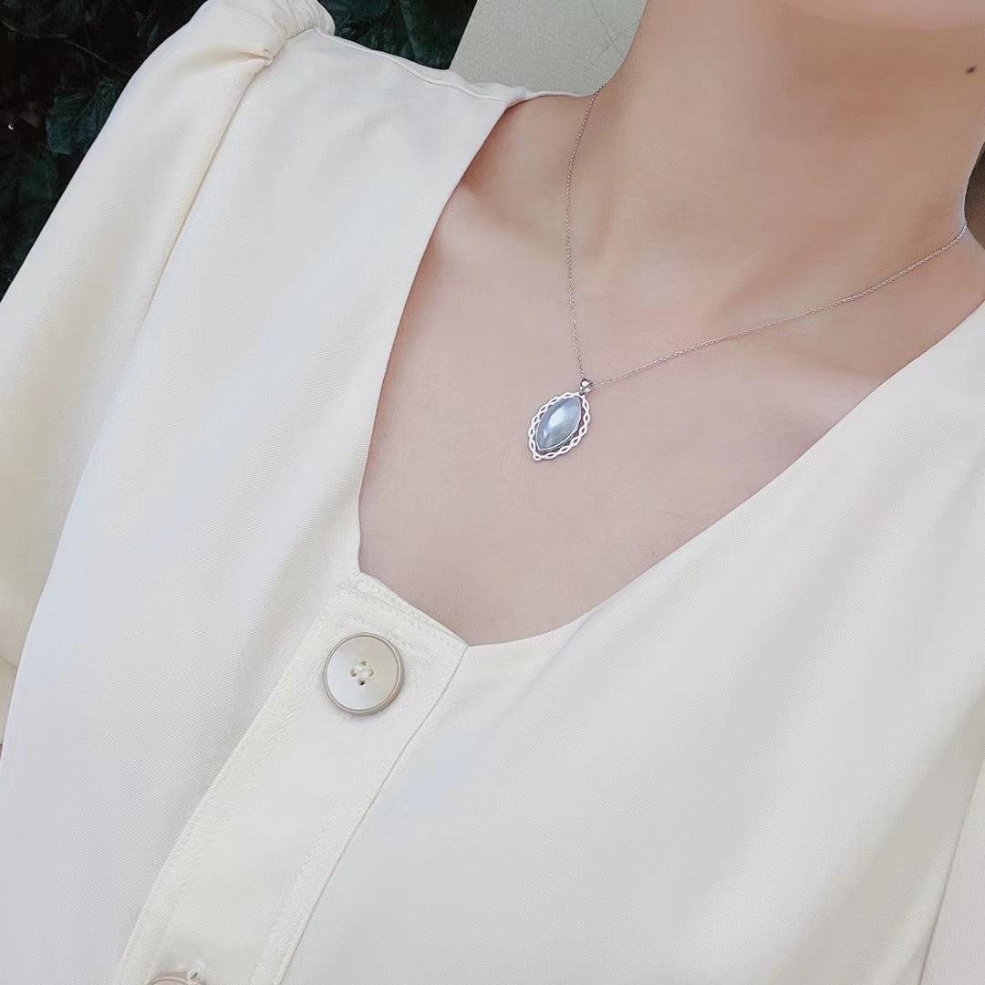 【Fine Jewelry】 Collection Level - 18k Hollow-Carved Design Japanese Mabe Natural Sky Color